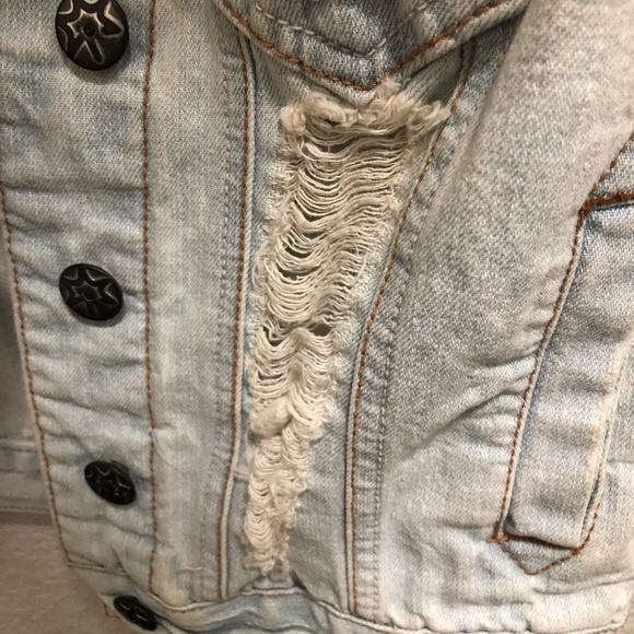 Light Blue Distressed Denim Vest - Picture 3 of 6